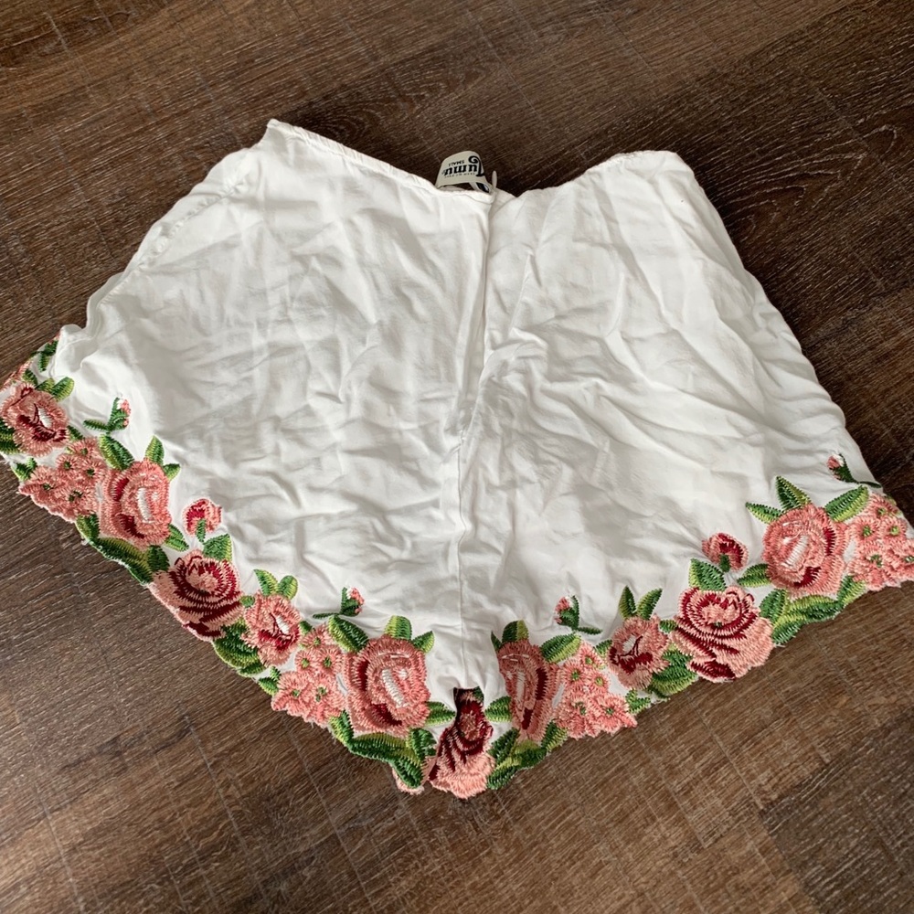 Show me your mumu shorts